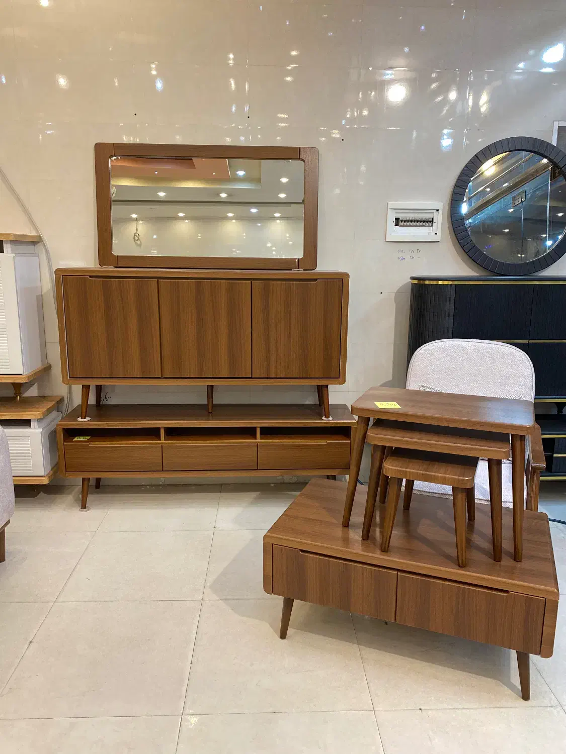 کنسول مدل ماهور|بوفه، ویترین، کنسول|کاشان, گارزگاه|دیوار