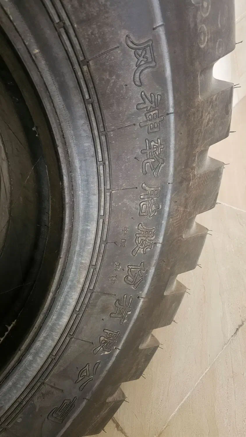 لاستیک|خودرو سنگین|مهریز, |دیوار