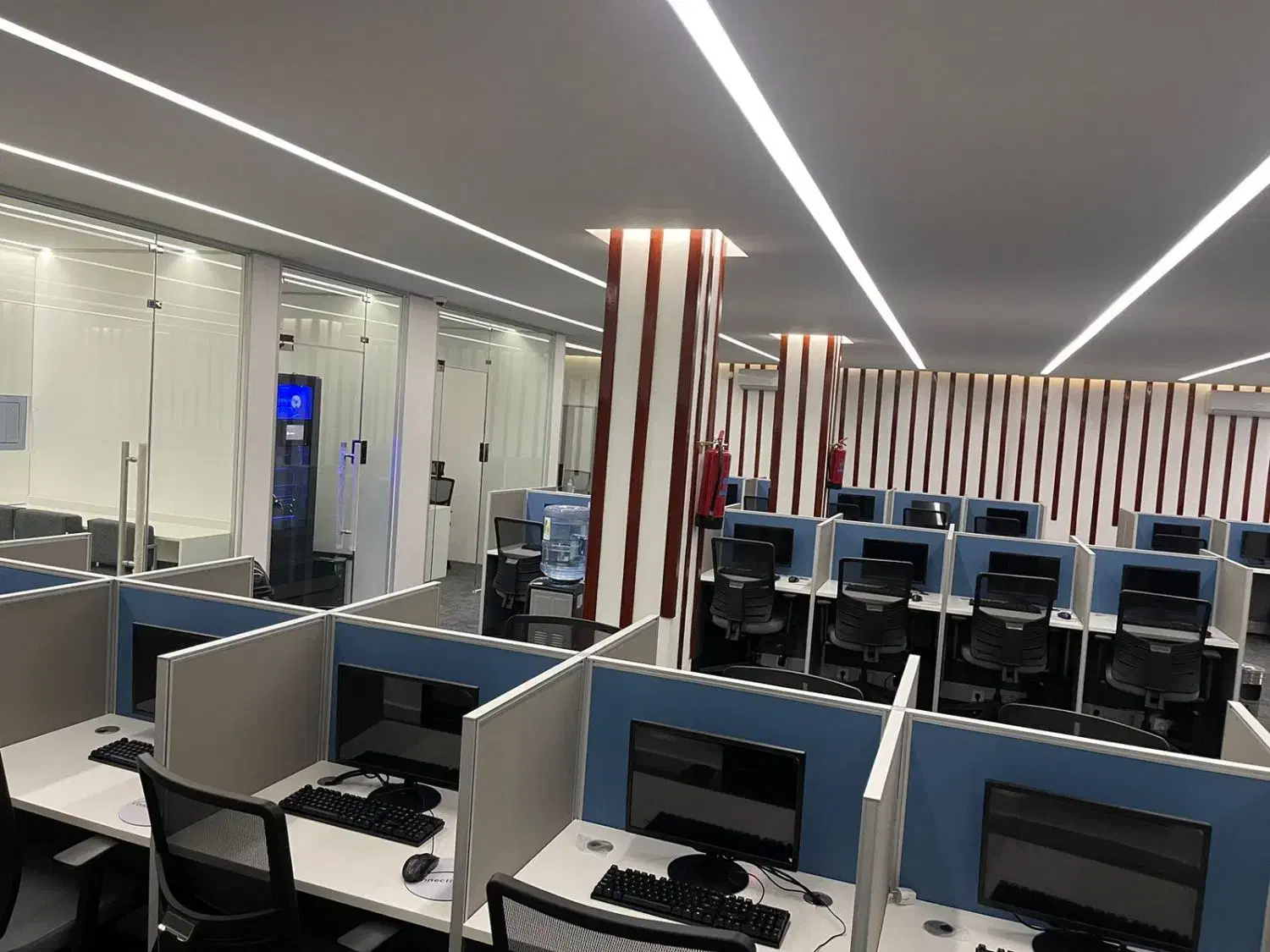 فروش تلفنی ،۱۹ میلیون ثابت+پورسانت پاره‌وقت(دانشجو|استخدام بازاریابی و فروش|تهران, تهرانپارس غربی|دیوار