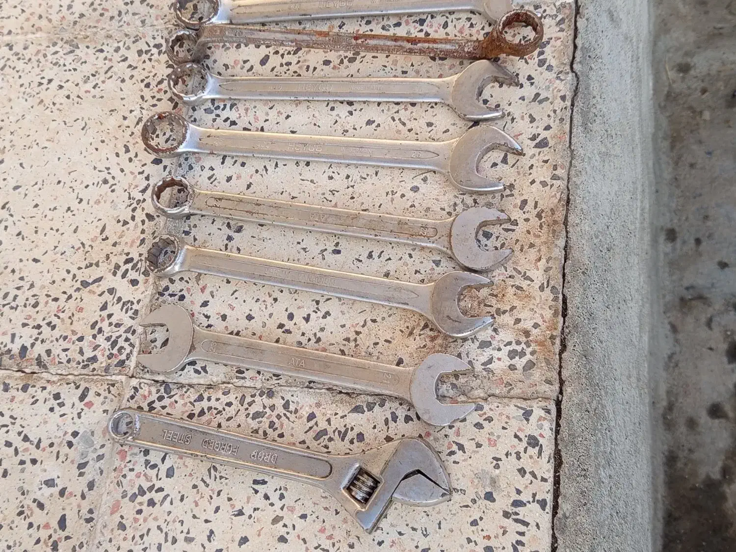 آچار سالم وتمیز|ابزارآلات|میاندوآب, |دیوار