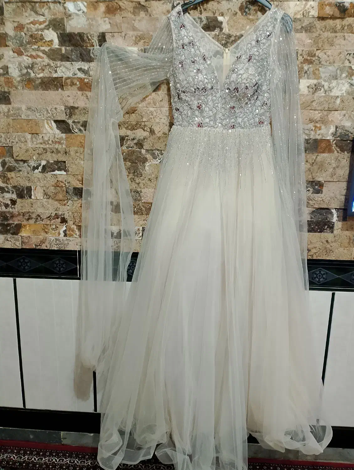 لباس مجلسی|لباس|پارسآباد, |دیوار