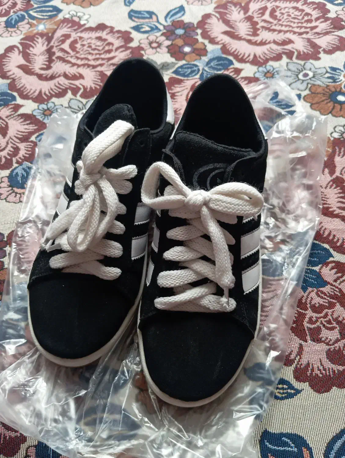 کتونی درحد|کیف، کفش، کمربند|زنجان, |دیوار