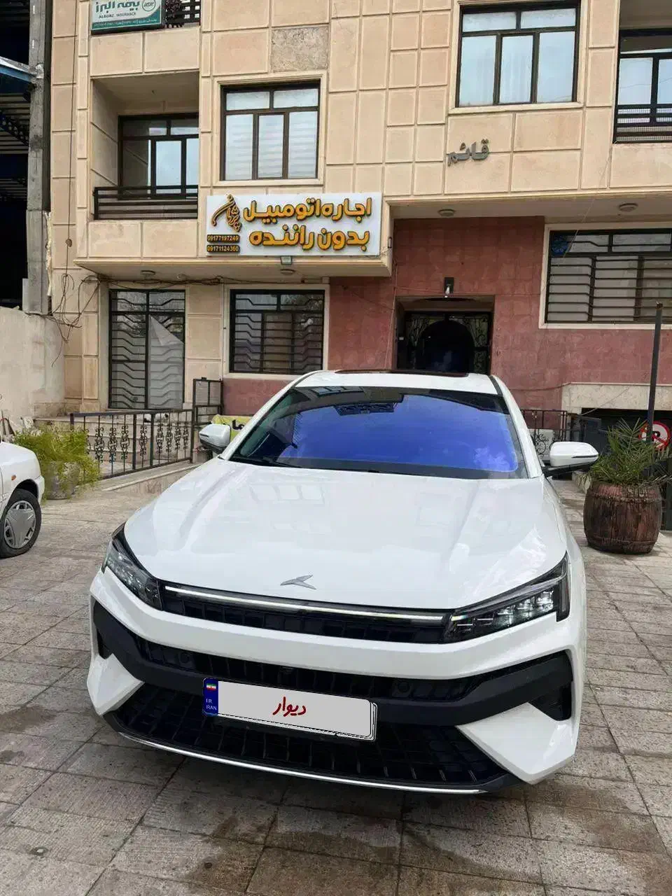 اجاره خودرو Kmc J7 بدون راننده ماشین اتومبیل|خودرو اجاره‌ای|شیراز, فرهنگ شهر|دیوار