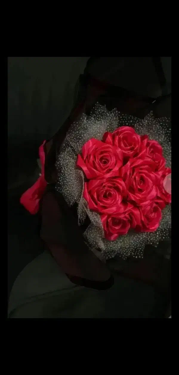 ولنتاینن نزدیکه|گل مصنوعی|سنندج, |دیوار