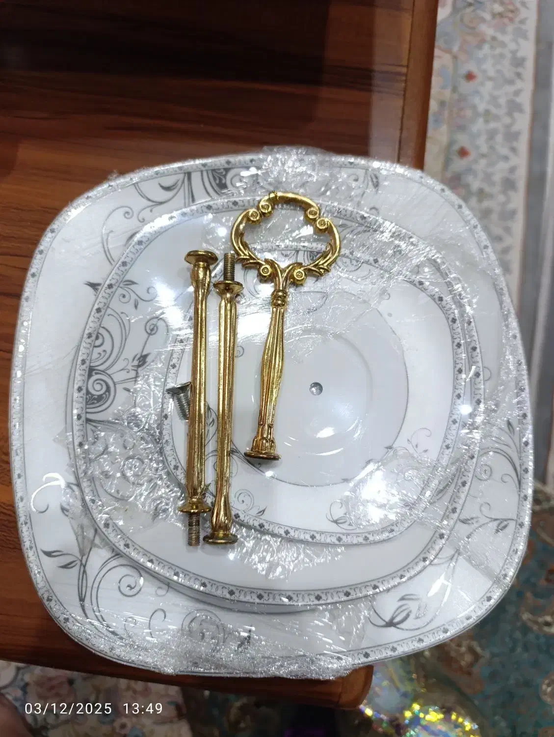 چند تیکه سرویس پذیرایی همه باهم ۹۵۰تومان|صنایع دستی و سایر لوازم تزئینی|تهران, تهرانسر مرکزی|دیوار