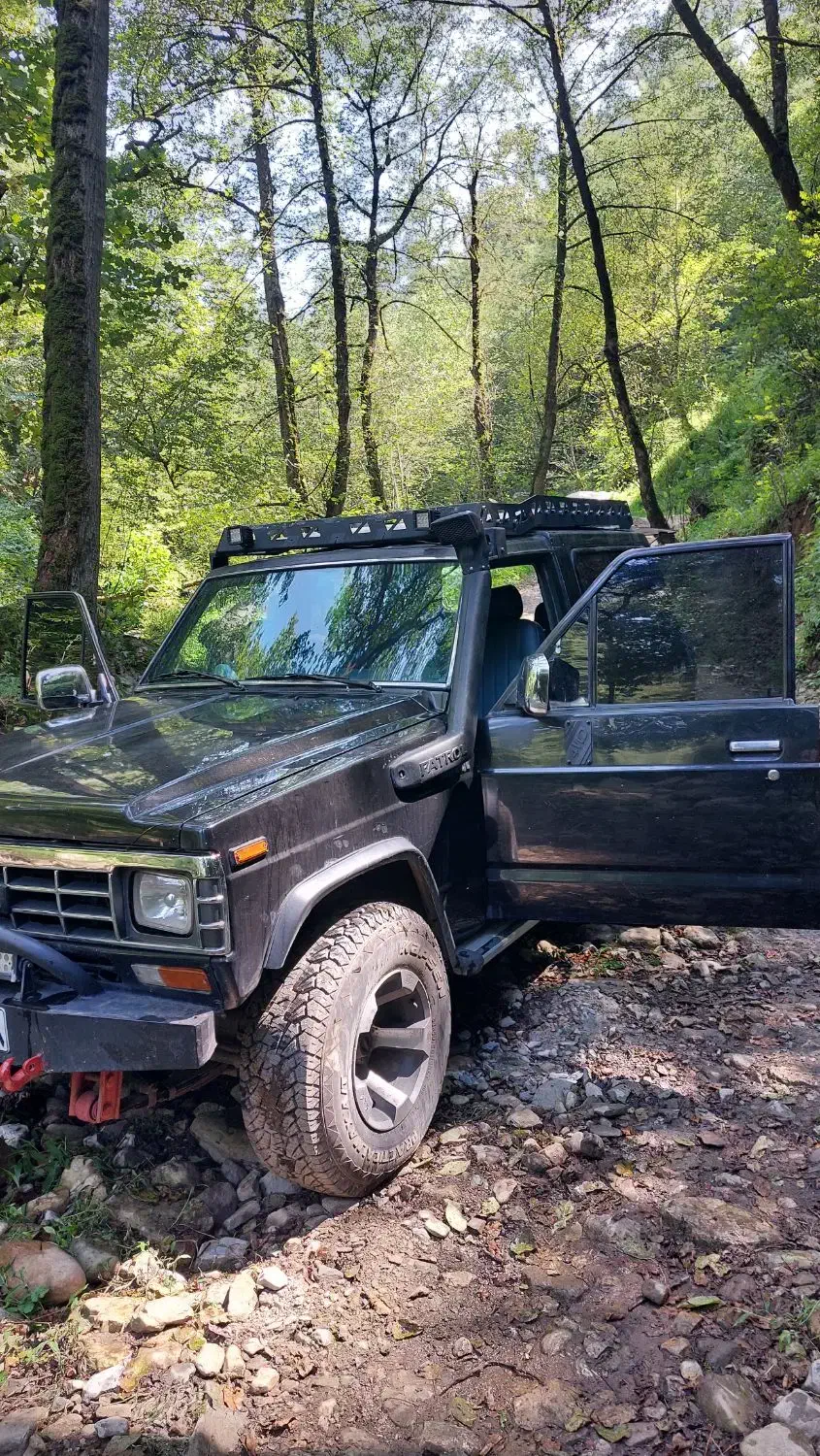 نیسان پاترول 2 در 4 سیلندر، مدل ۷۶|خودرو سواری و وانت|هشتگرد, شهرک ولیعصر (مصلی)|دیوار