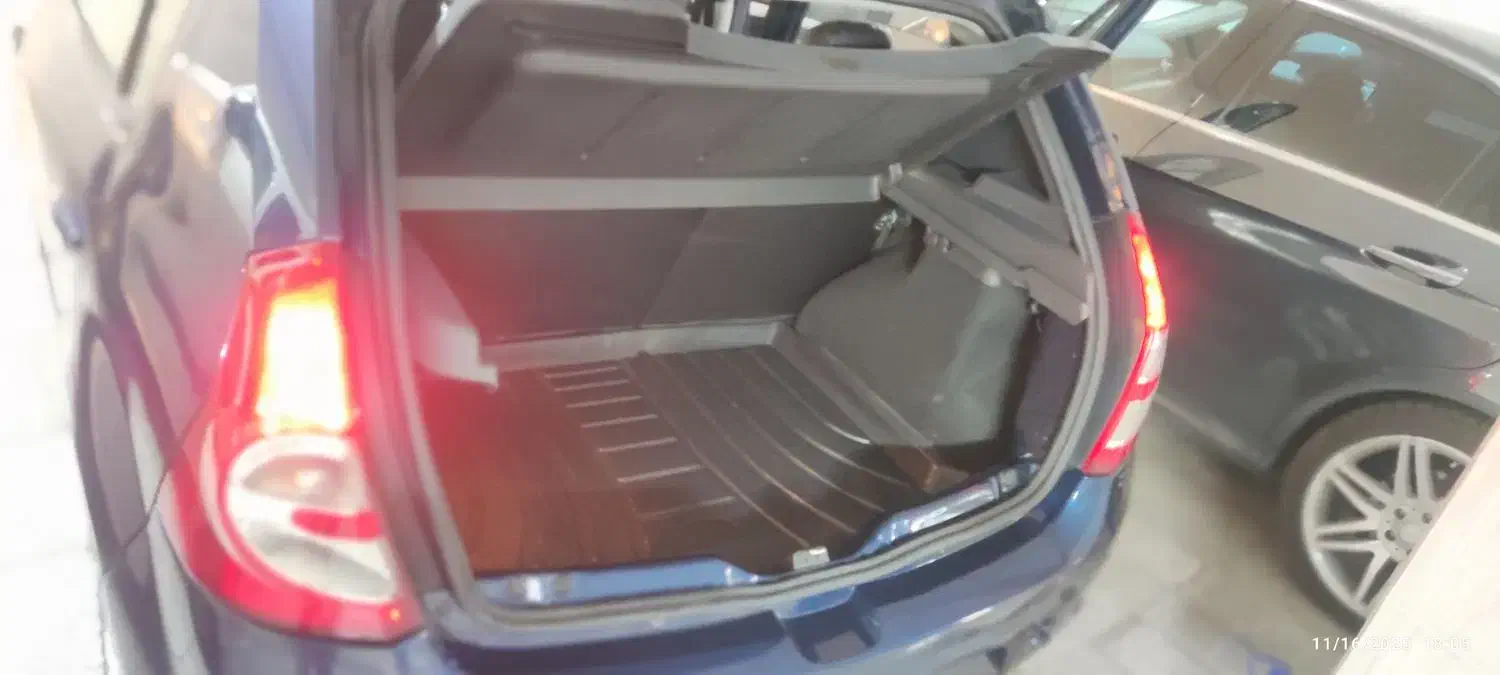 ساندرو اتومات ۹۷|خودرو سواری و وانت|تهران, نظامی گنجوی (توانیر)|دیوار