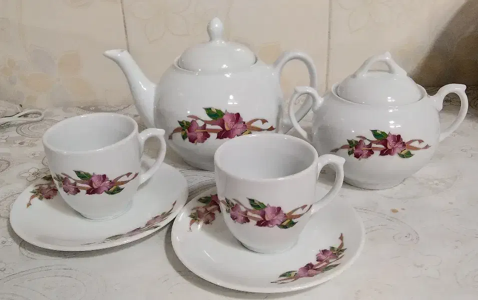 ظروف غذاخوری و فنجان چایی خوری شیک (ژاپن)|ظروف سرو و پذیرایی|نیشابور, مدرس|دیوار