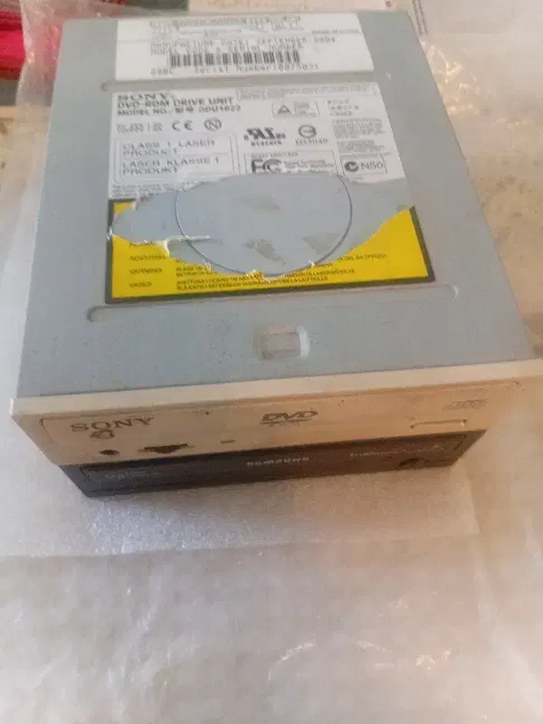 دی وی دی سامسونگ و سونی کامپیوتر ۲ عدد معیوب|قطعات و لوازم جانبی رایانه|ساری, |دیوار