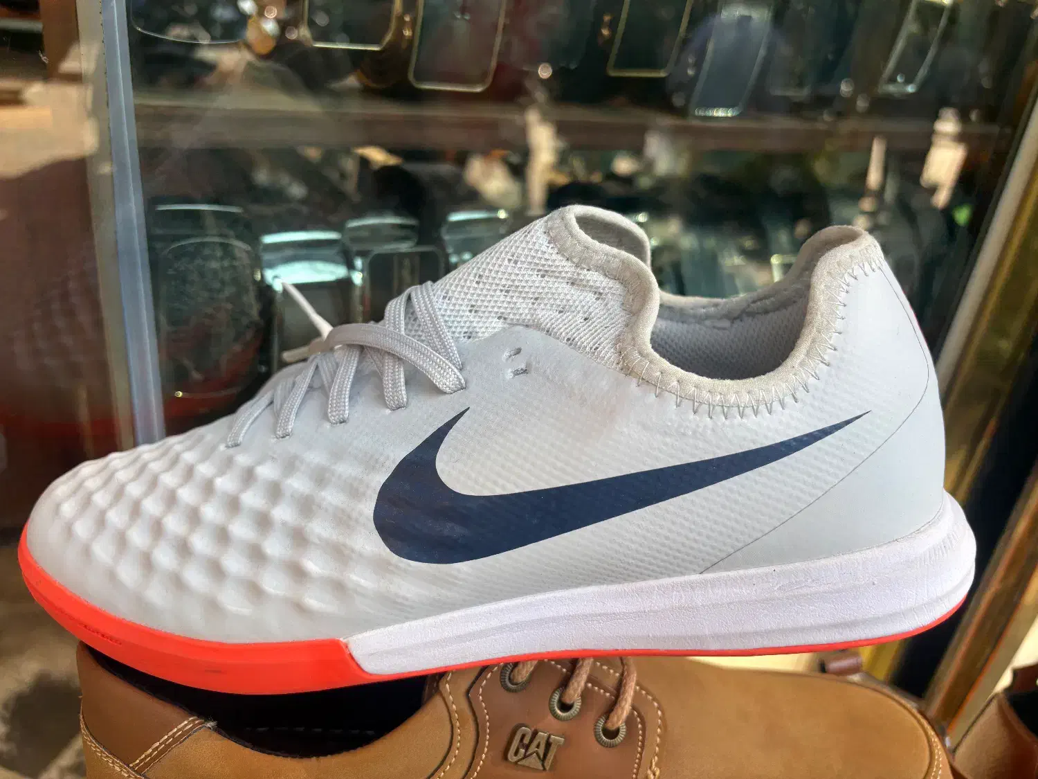 کتونینایکاورجینال مخصوص فوتسال|کیف، کفش، کمربند|تهران, پامنار|دیوار