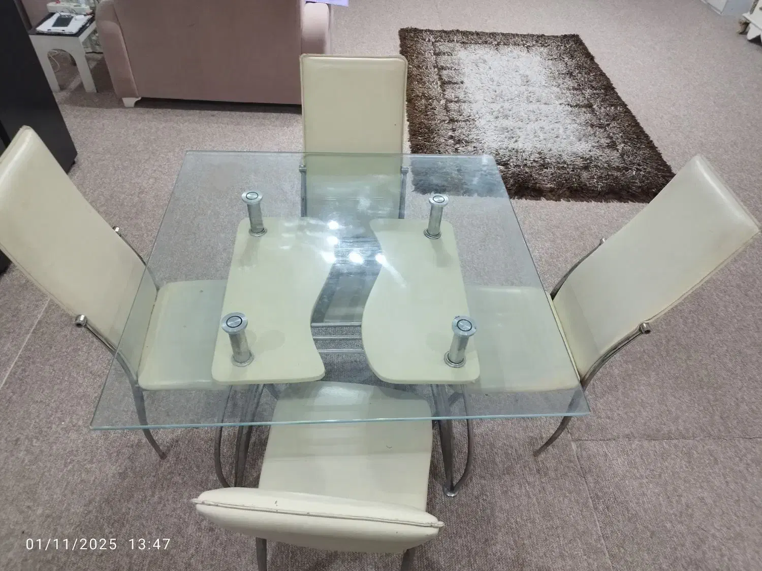 میز غذاخوری ۴ نفره تمیز|میز و صندلی غذاخوری|اهواز, کوی سعدی|دیوار