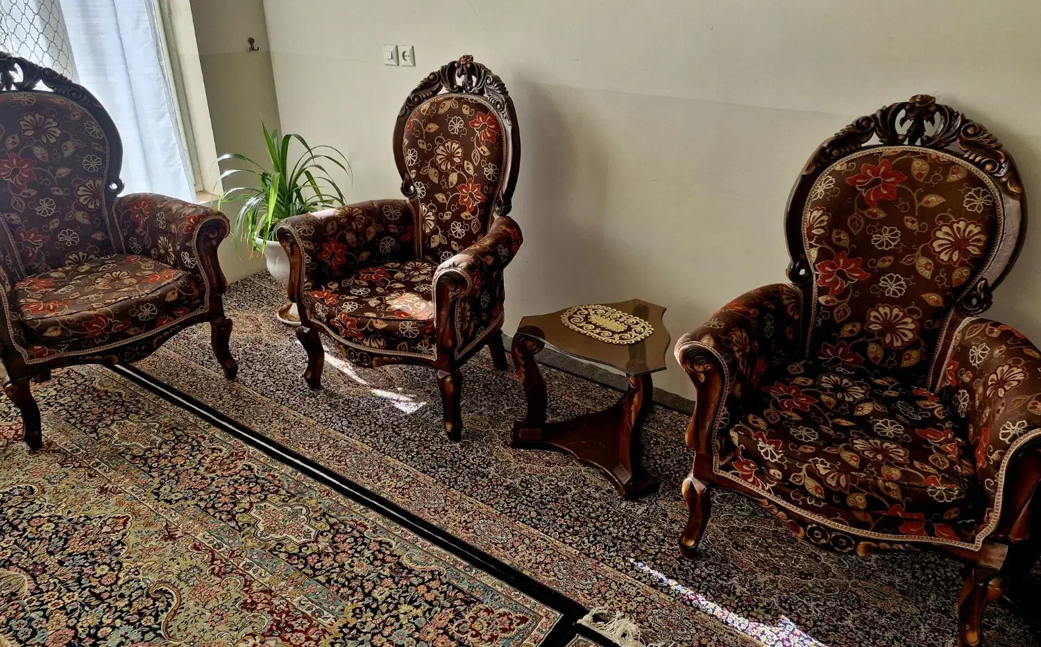 مبل سلطنتی|مبلمان خانگی و میز عسلی|سبزوار, پاسداران|دیوار