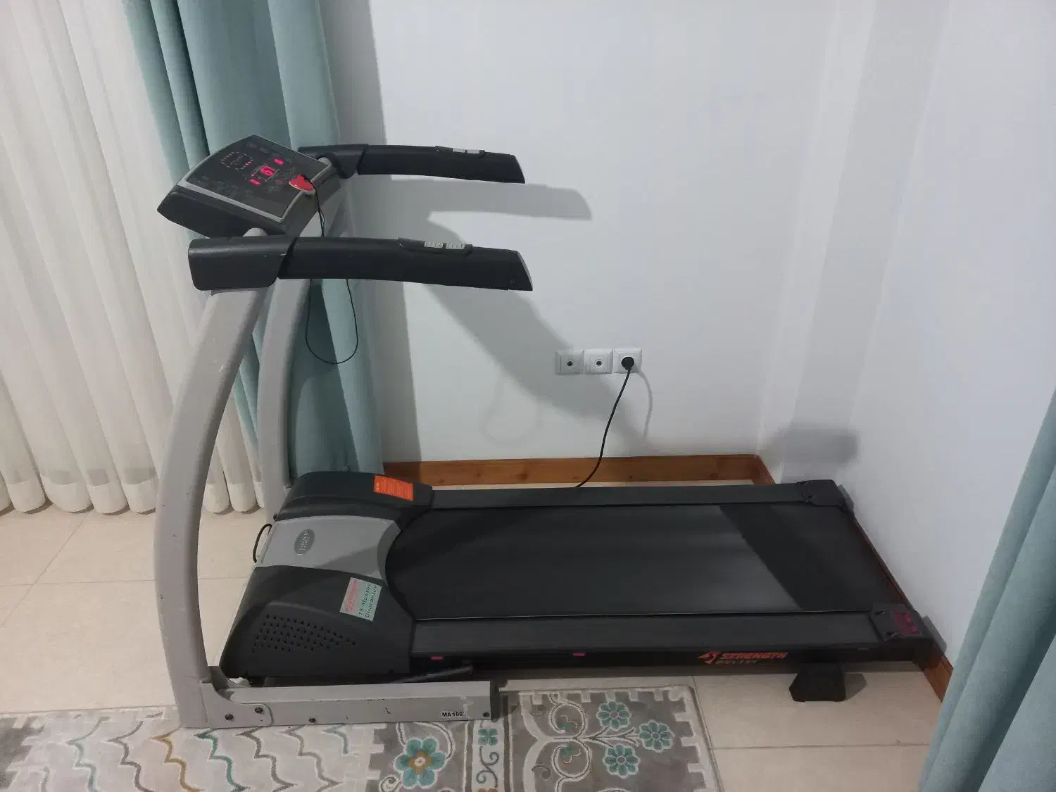 فروش تردمیل کم‌ کارکرد در حد نو|تجهیزات ورزشی|نوشهر, |دیوار