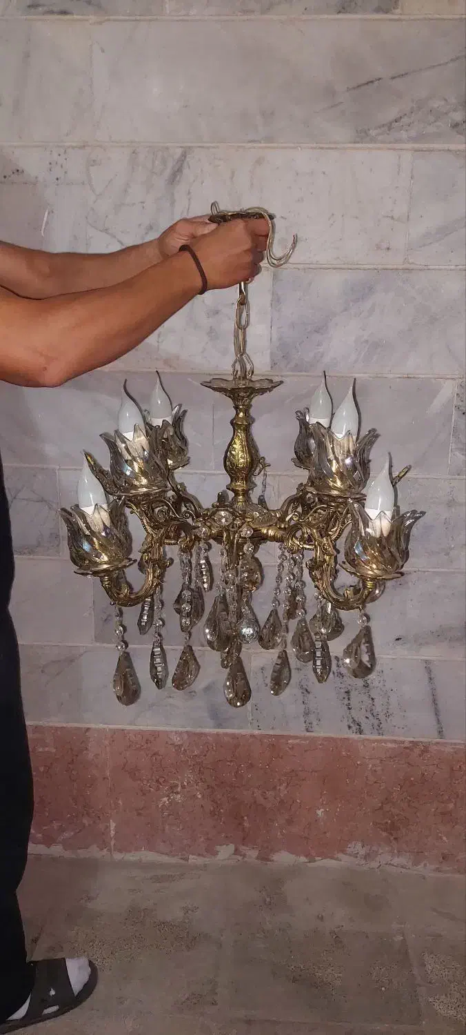 یک جفت لوستر برنجی سالم در حد نو|لوستر و چراغ آویز|تهران, امیر بهادر|دیوار