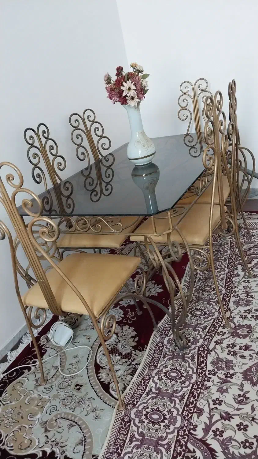 میز ناهارخوری ۶نفره فرفوروژه|میز و صندلی غذاخوری|نطنز, |دیوار