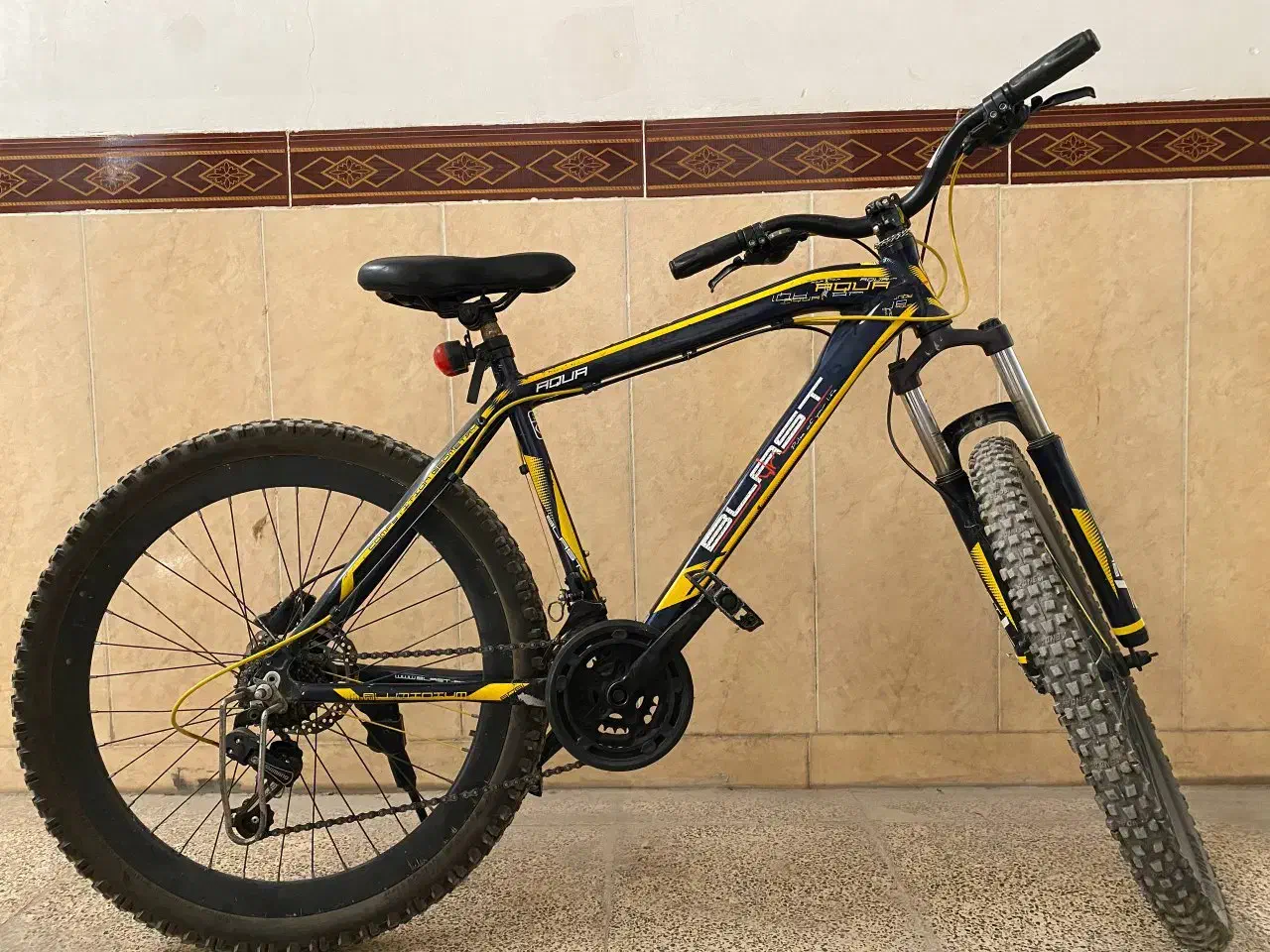 دوچرخه ی ۲۶مارکِ بِلَست|دوچرخه، اسکیت، اسکوتر|کرمانشاه, |دیوار