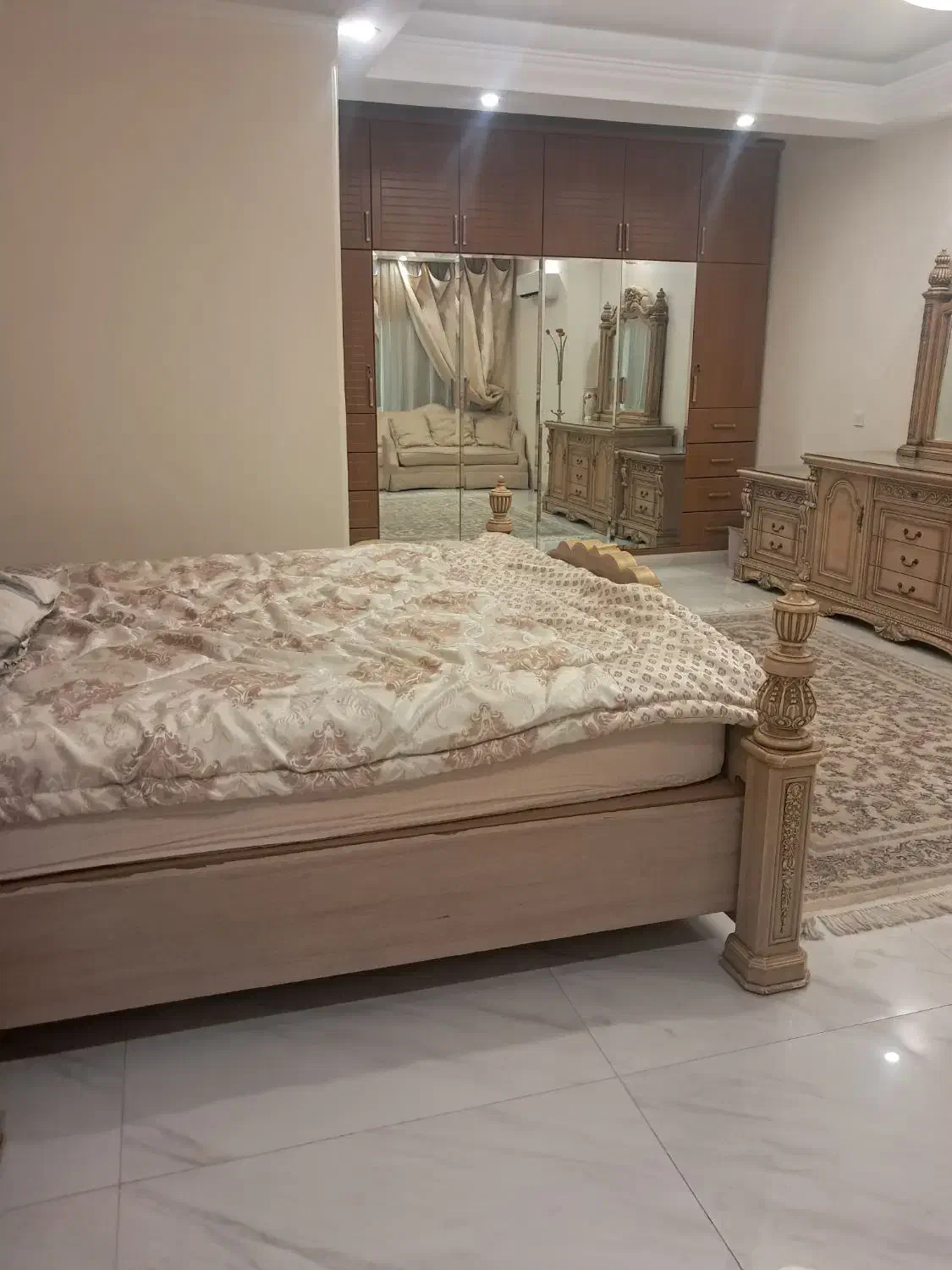 280متر4اتاق جردن ناصری  تمدید سالیان متوالی