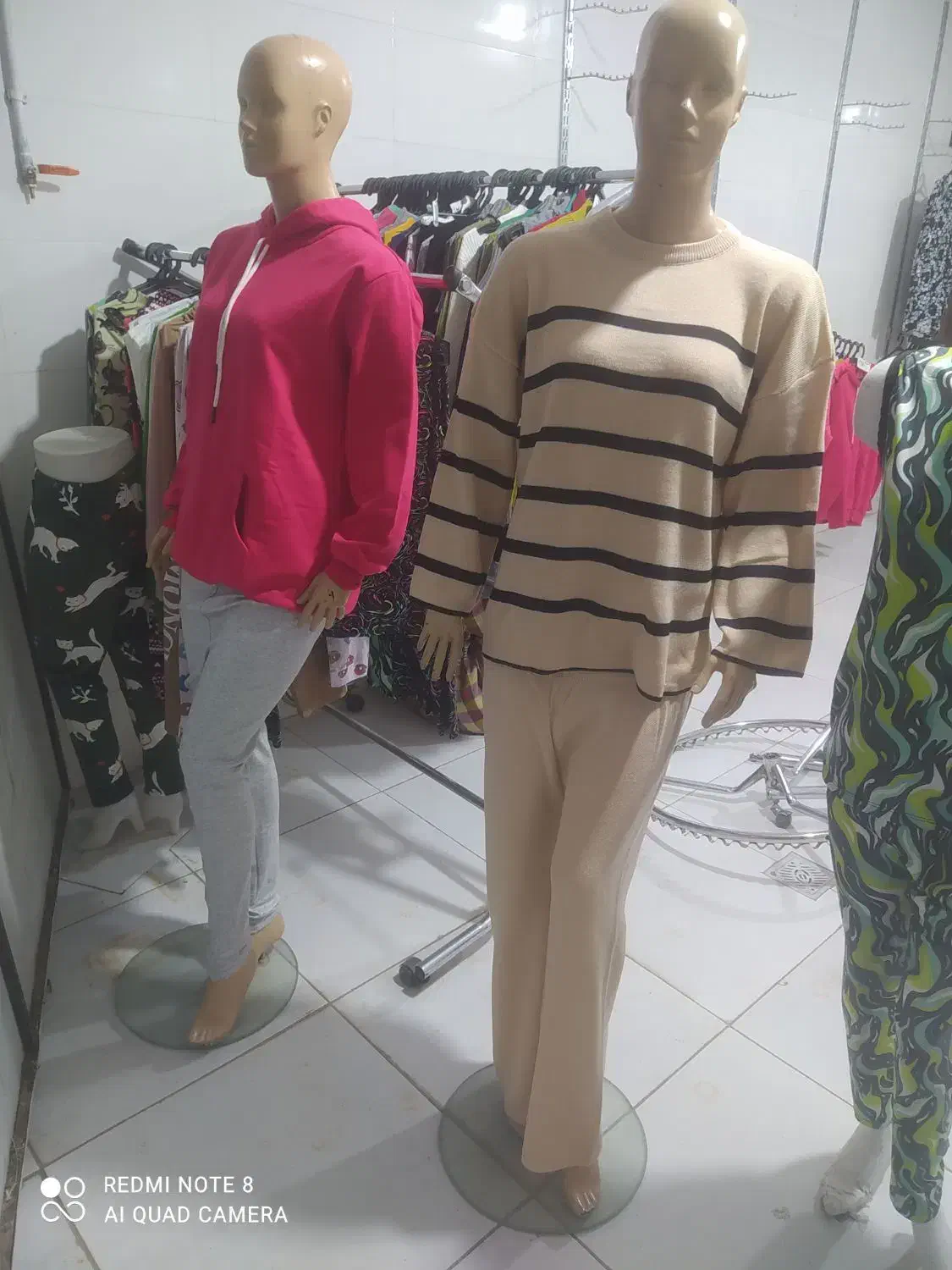 مانکن زنانه ایستاده +رگال دیواری|فروشگاه و مغازه|خرم‌آباد, |دیوار