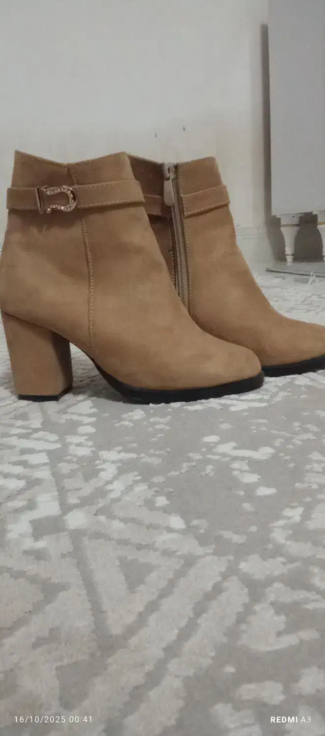 نیم پوت|کیف، کفش، کمربند|بوکان, |دیوار