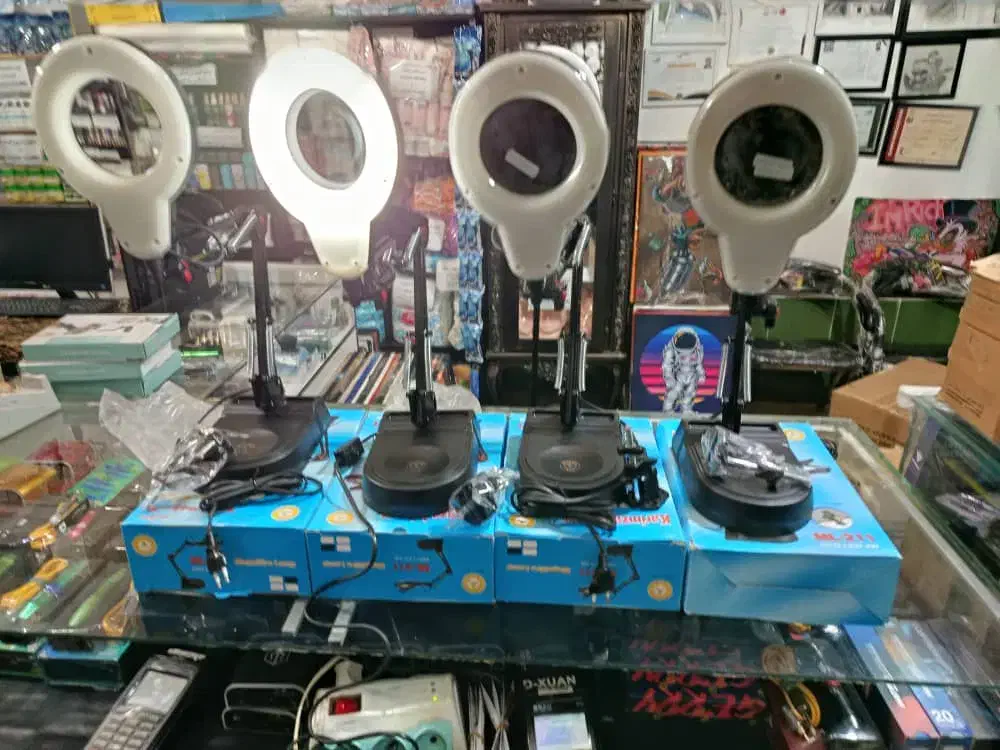 لوپ شرکتی چراغ مطالعه ذره بینی ال ای دی دار رومیزی|لامپ و چراغ|مشهد, مقدم|دیوار