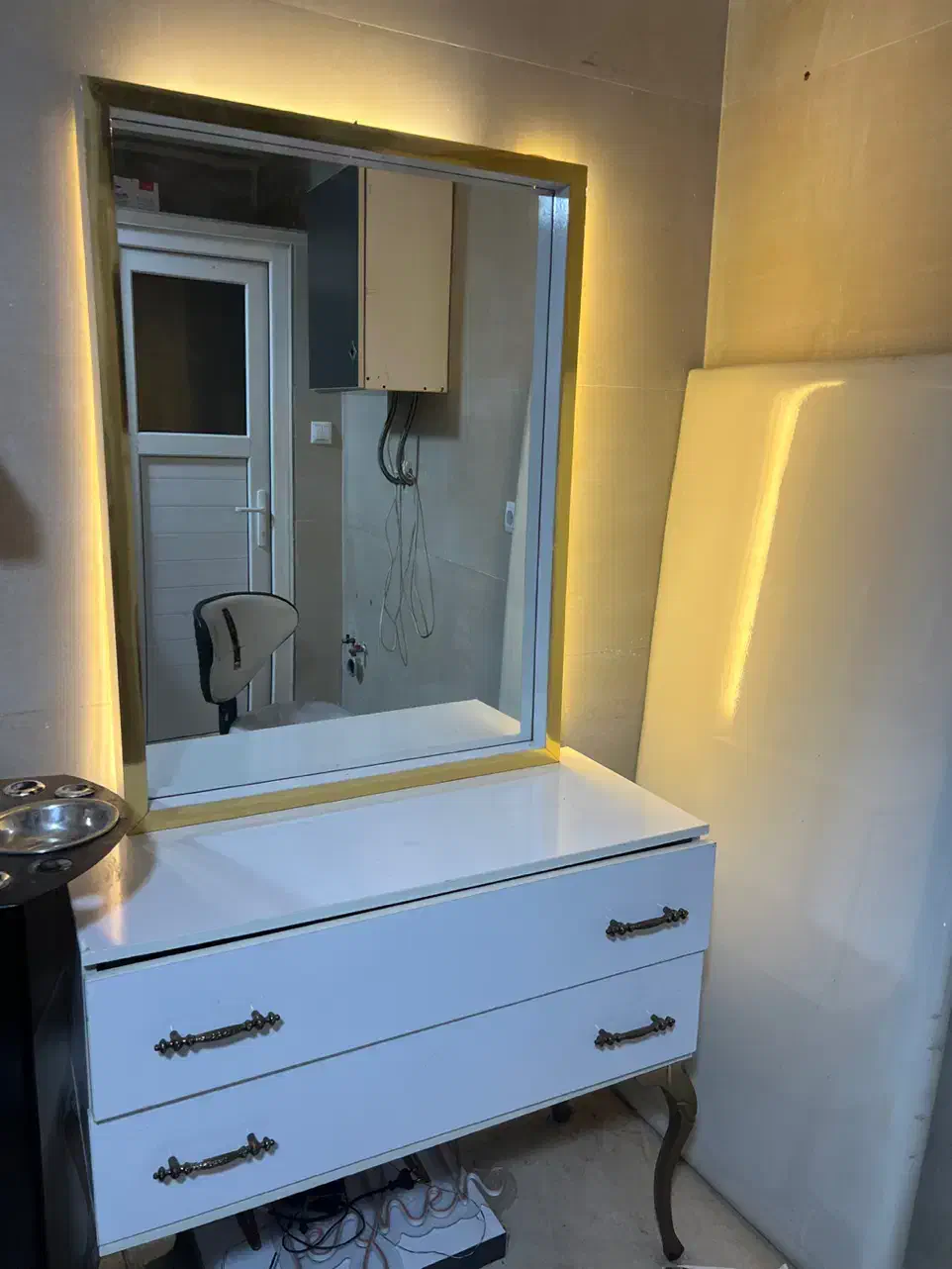 آینه و کنسول و پیشخوان|دفتر کار|رشت, معلم|دیوار