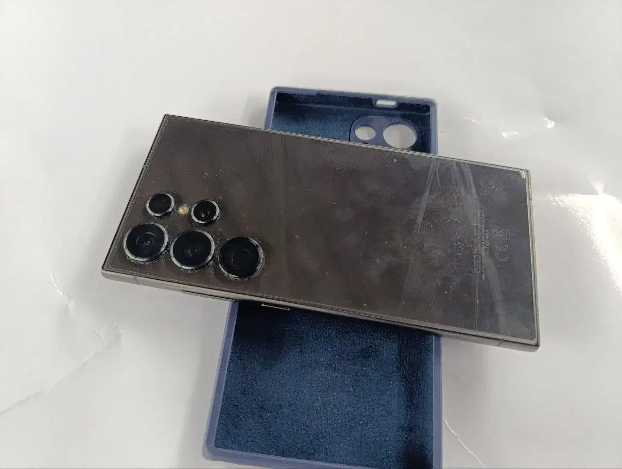 گوشی|موبایل|اندیشه, اندیشه فاز ۱|دیوار