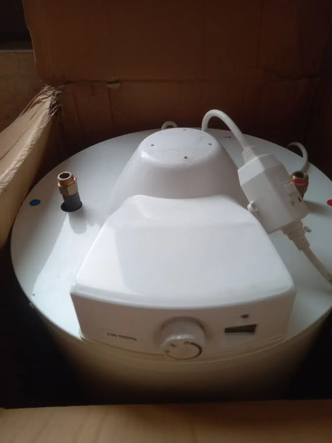 آبرمگن برقی بوتان|آبگرمکن، پکیج، شوفاژ|باقرشهر, |دیوار