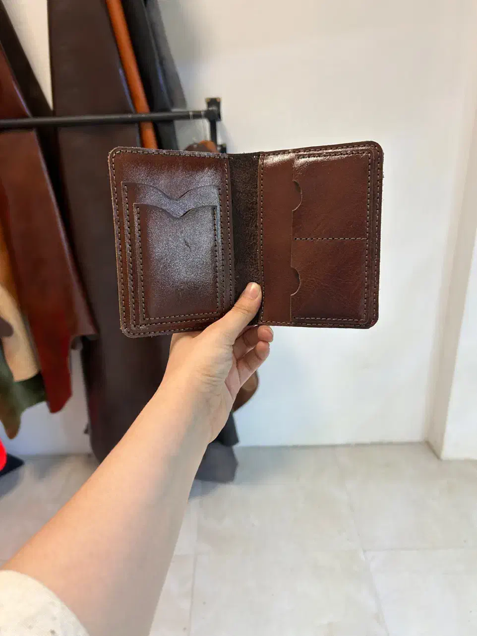 کیف پول چرم گاوی باشناسنامه|کیف، کفش، کمربند|گرگان, |دیوار