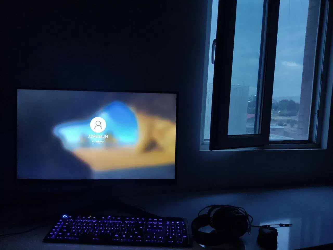 مانیتور گیمینگ|قطعات و لوازم جانبی رایانه|تهران, فلسطین (میدان انقلاب)|دیوار