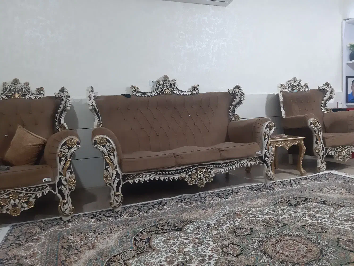 فروش مبل سلطنتی ۷ نفره|مبلمان خانگی و میز عسلی|بندر امام خمینی, |دیوار