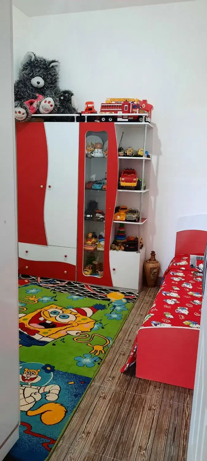 تخت و کمد|اسباب و اثاث بچه|ملارد, |دیوار