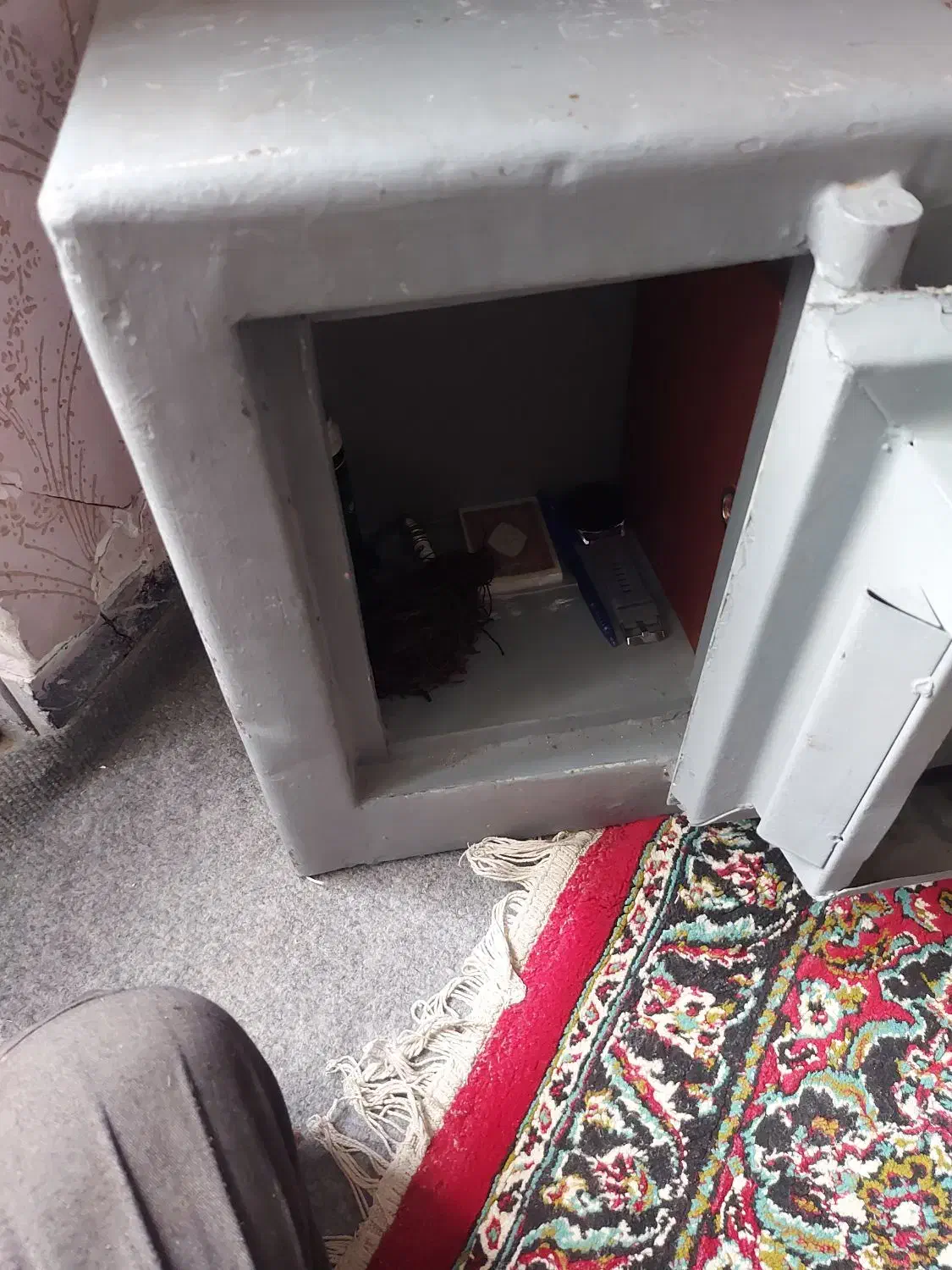 گاوصندوق|ابزارآلات|کرمان, |دیوار