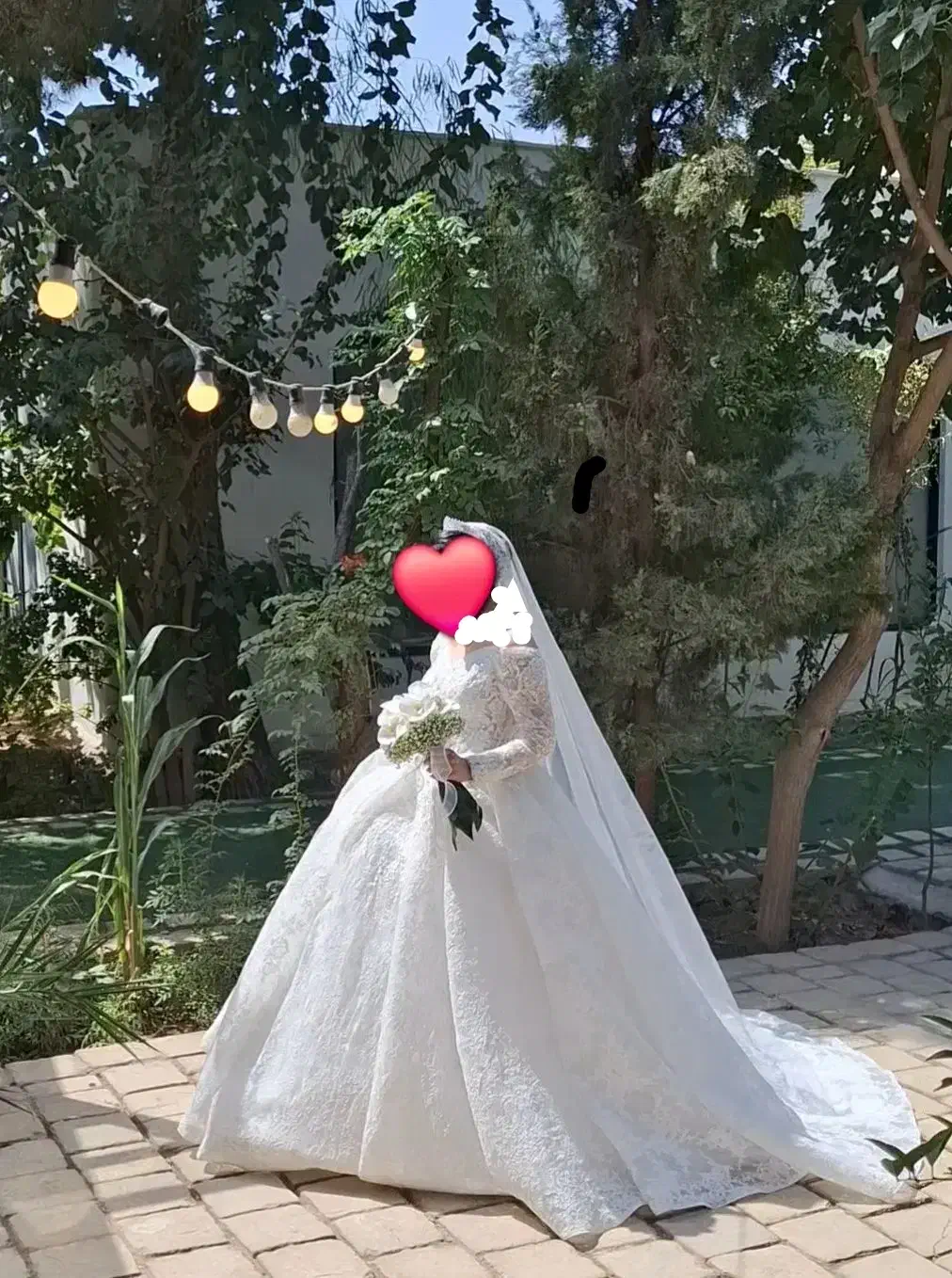 لباس عروس|لباس|کاشان, فین بزرگ|دیوار