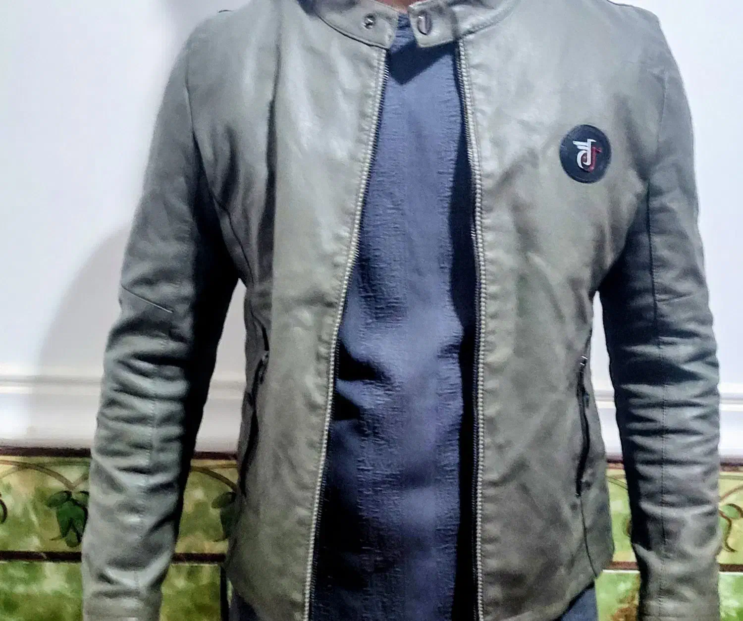 کت چرم سبز زیتونی|لباس|دهدشت, |دیوار