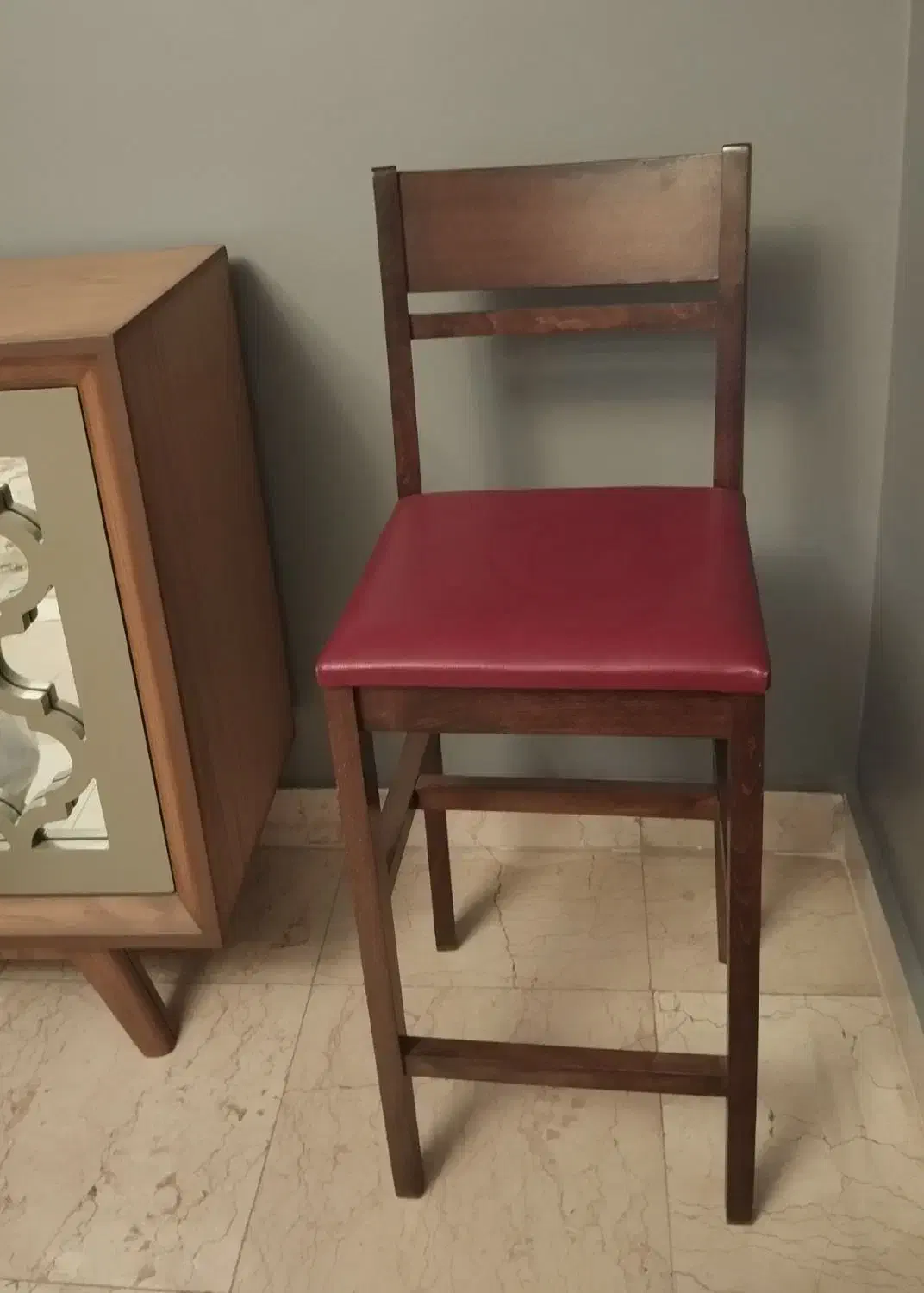 دو عدد صندلی اُپن خارجی بدنه چوب ،روکش چرم درحد نو|صندلی و نیمکت|تهران, زعفرانیه|دیوار