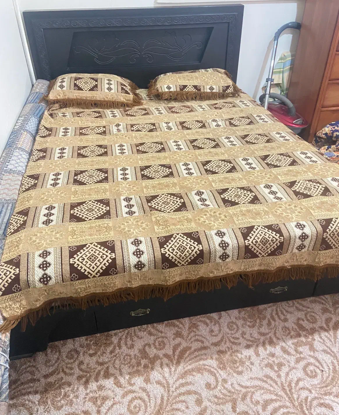 تختخواب دو نفره|تخت و سرویس خواب|ساوه, |دیوار