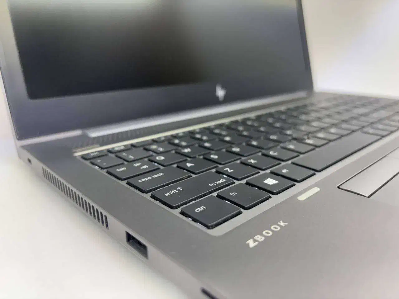لپتاپ HP مدل Zbook 15U G6|رایانه همراه|اندیشه, اندیشه فاز ۳|دیوار