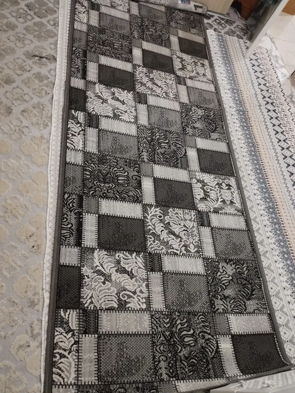 گلیم در حد نو سایز 2.5در2 و 120در3|گلیم، جاجیم، گبه|پرند, فاز ۴|دیوار