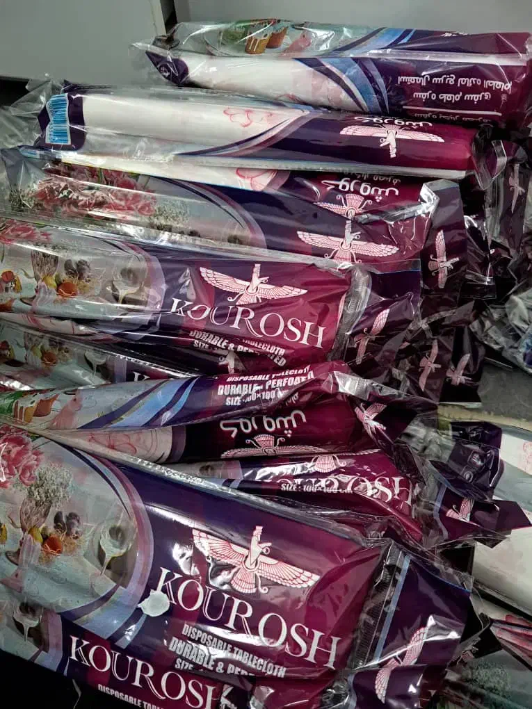 از تولید به مصرف|ظروف نگهدارنده، پلاستیکی، یک‌بارمصرف|سنگر, |دیوار