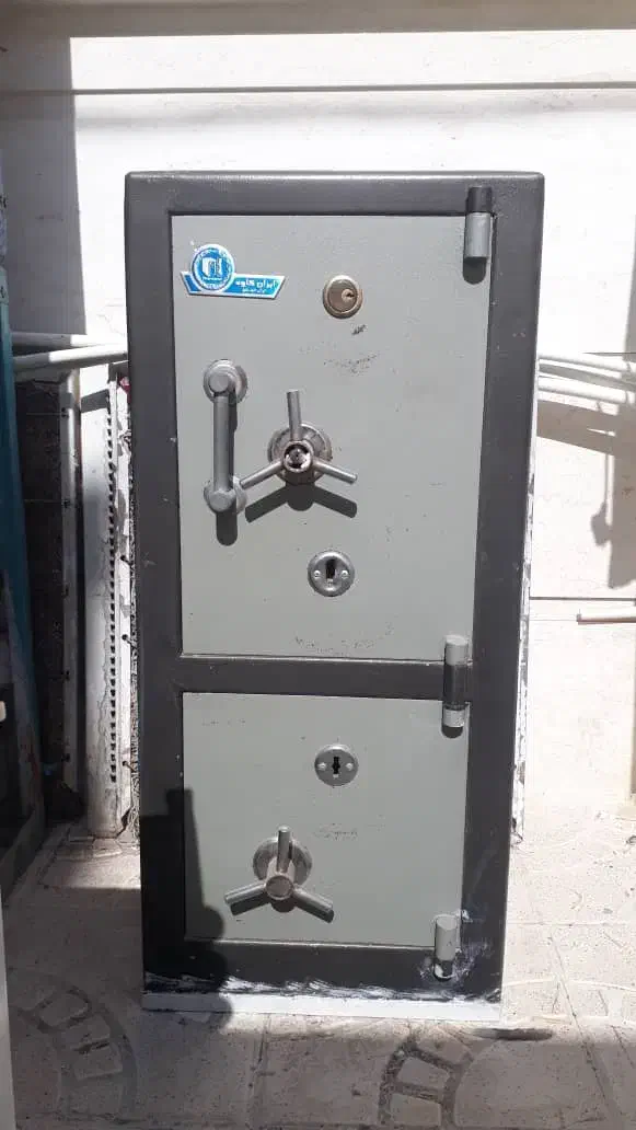 گاوصندوق بزرگ دو طبقه ایران کاوه|ابزارآلات|ورامین, ورامین|دیوار