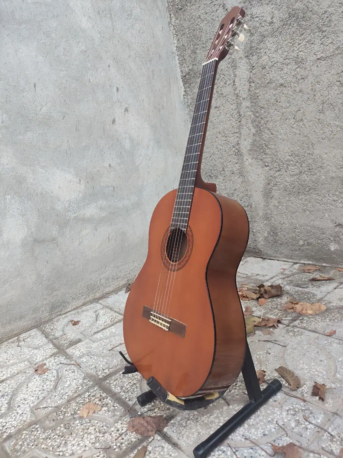 گیتار یاماها c40|گیتار، بیس، امپلیفایر|بجنورد, |دیوار