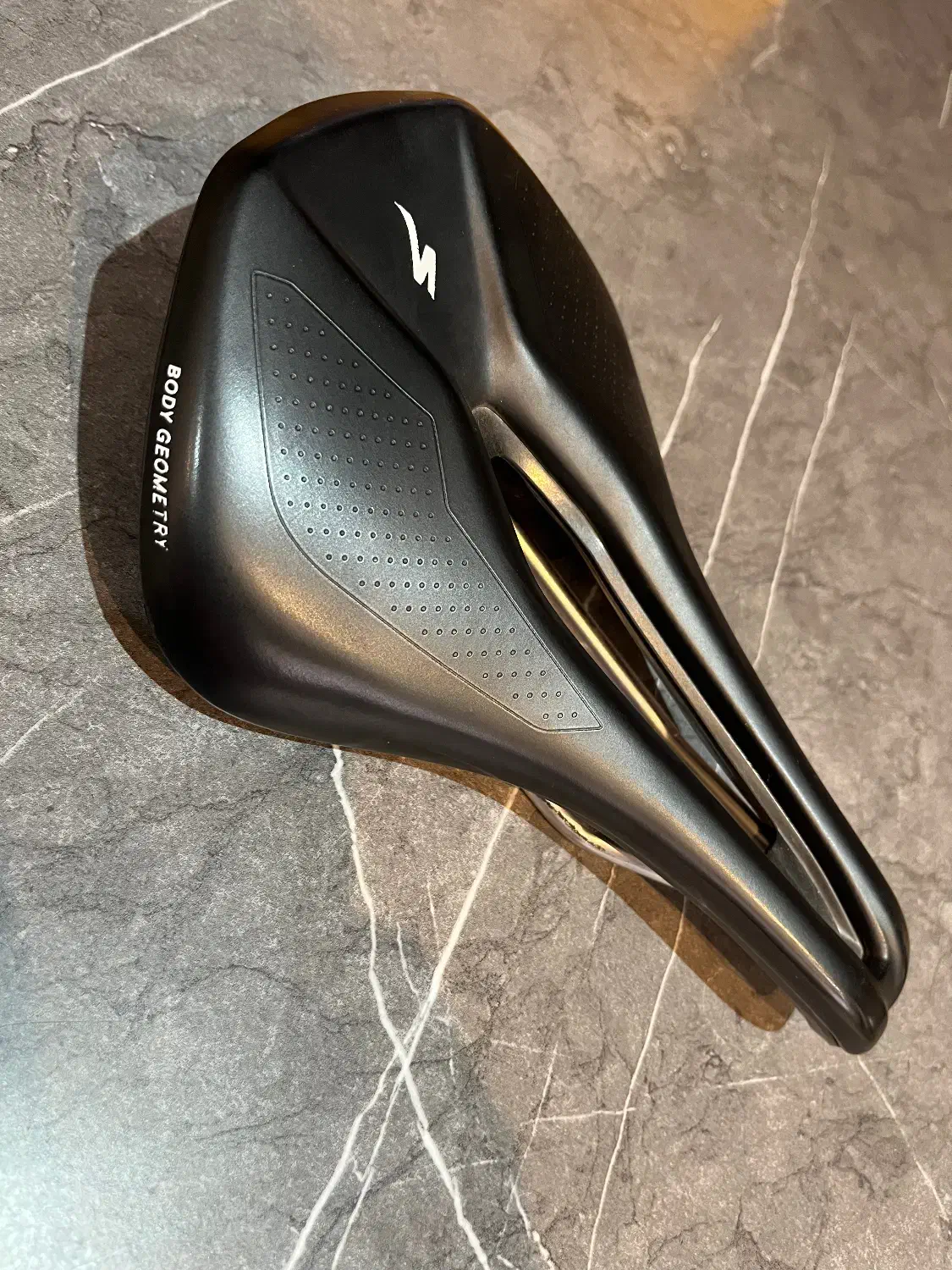 زین دوچرخه اسپشیالایزد|دوچرخه، اسکیت، اسکوتر|کاشان, فاز ۱ ناجی آباد|دیوار