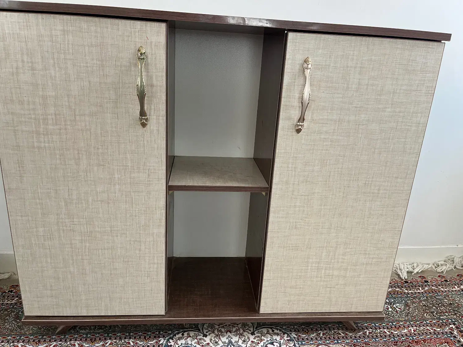 جاکفشی|جاکفشی، کمد، دراور|اسفراین, |دیوار