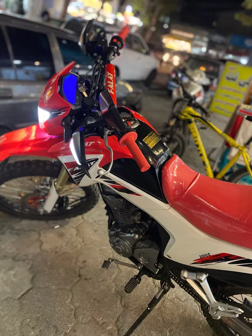 فلات200 درحد صفر تمیز 1403|موتورسیکلت|لاهیجان, کوی زمانی|دیوار