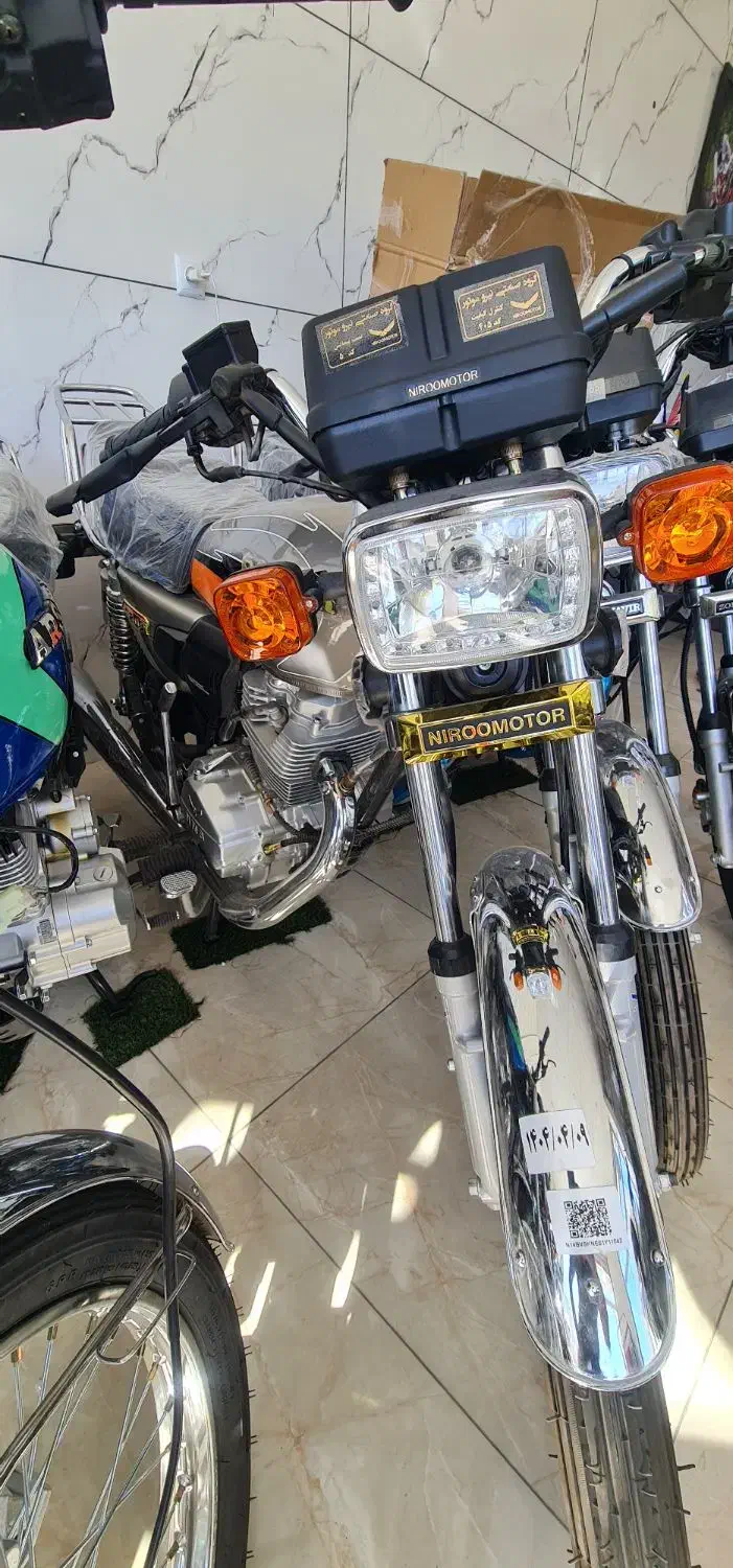 احسان ۲۰۰ مدل ۴۰۴|موتورسیکلت|بن, |دیوار