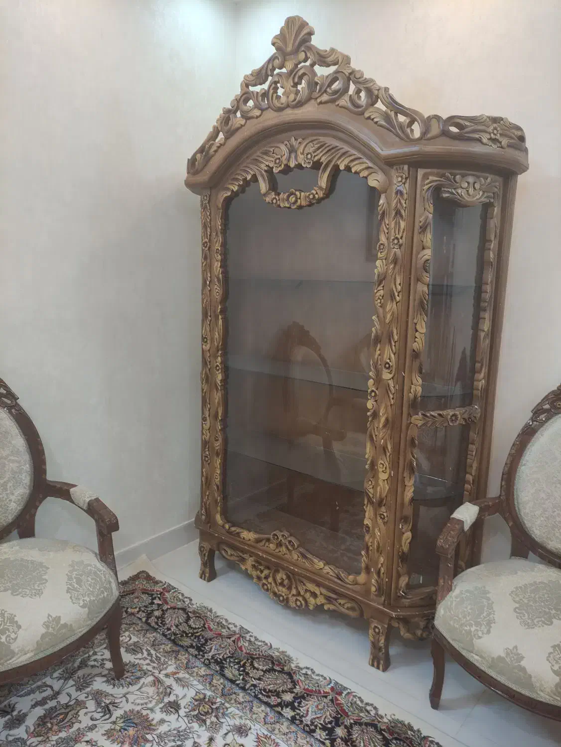 گنجینه چوب گردو|بوفه، ویترین، کنسول|تربت‌حیدریه, مظفریه|دیوار