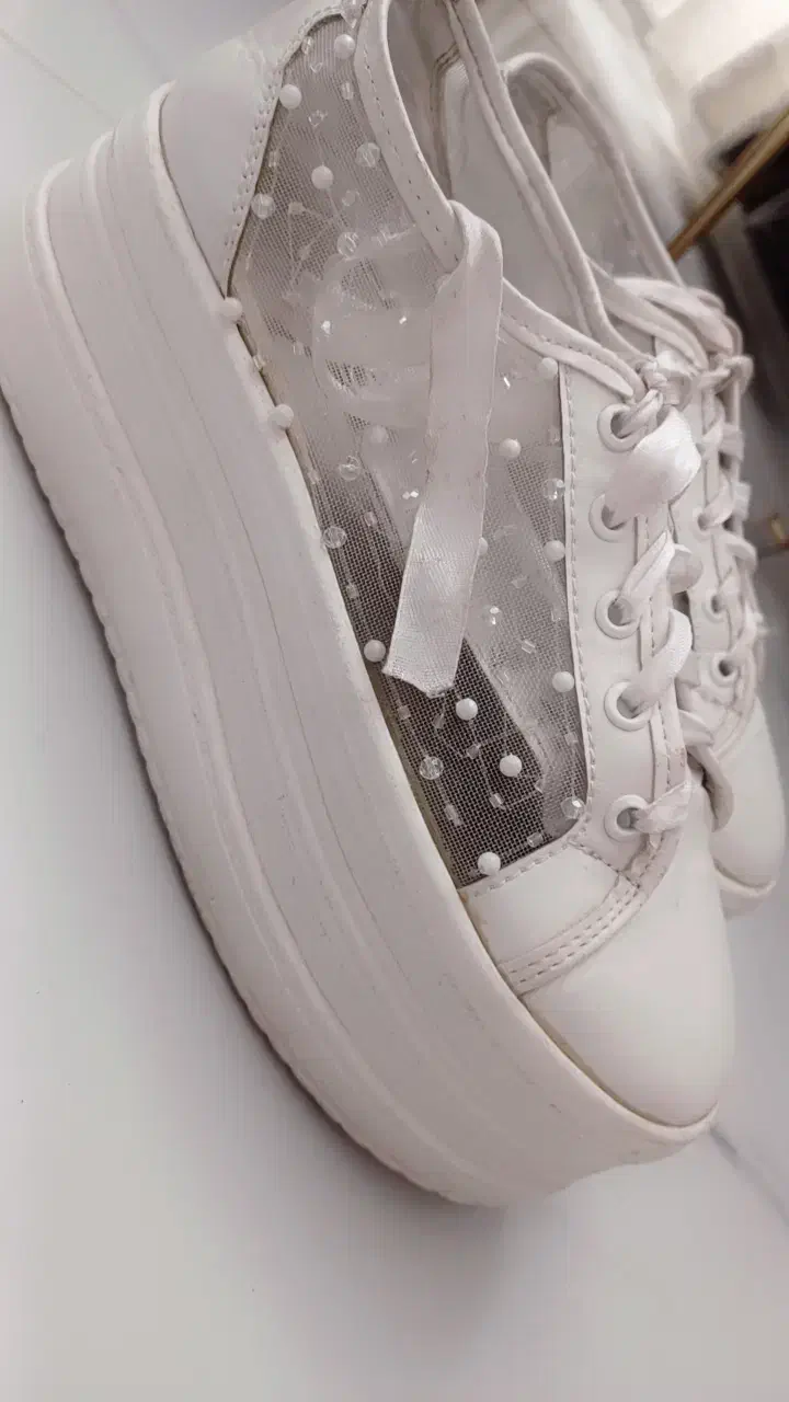 ۱ عدد کفش عروس|کیف، کفش، کمربند|سیرجان, |دیوار