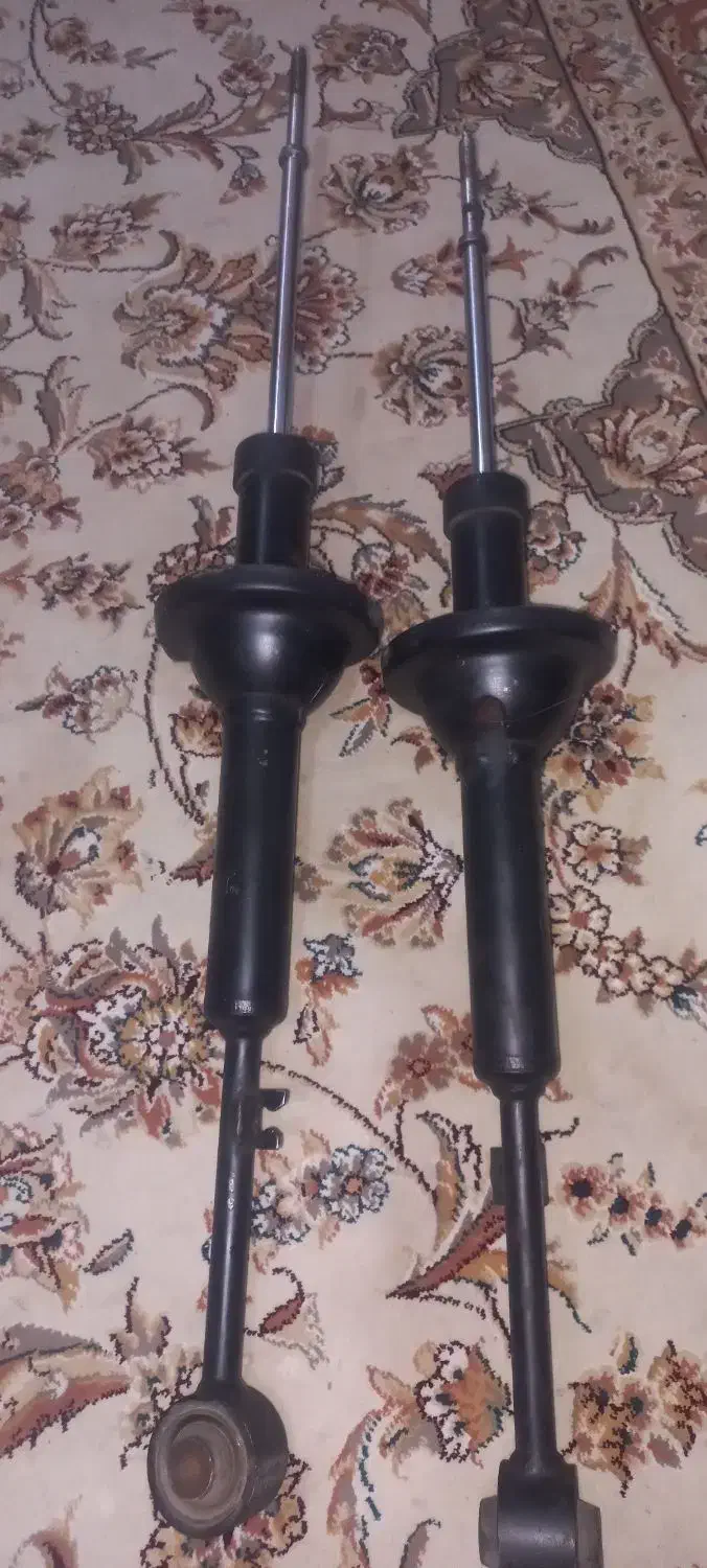 یک جفت کمک عقب تیبا دسته راهنما پراید دیفرانسیل|قطعات یدکی و لوازم جانبی|شیراز, گلشن|دیوار