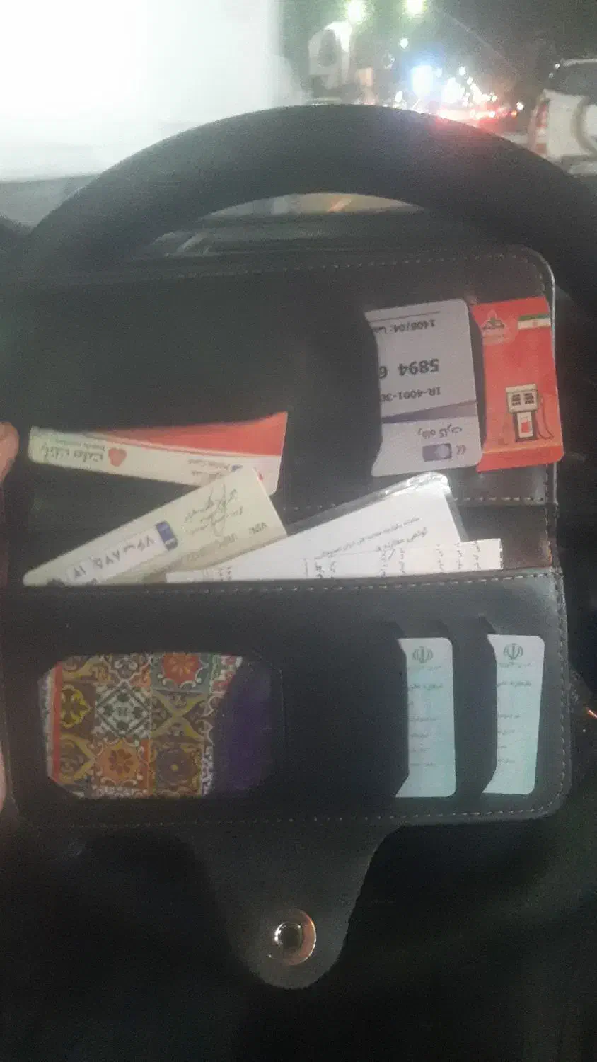 مدارک بنام مهدی قیاسی پیدا شده|اشیا|سلمان‌شهر, |دیوار