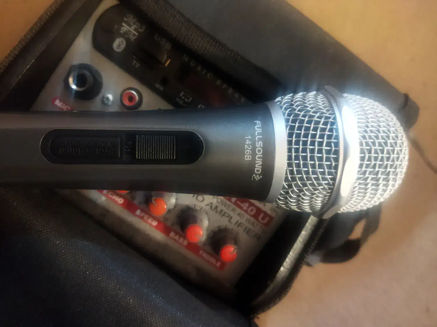 مینی اکو شارژی و میکروفون وپایه میکروفون|صوتی و تصویری|کیش, |دیوار